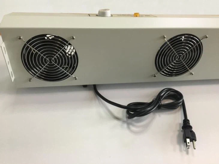 Ionizing blower
